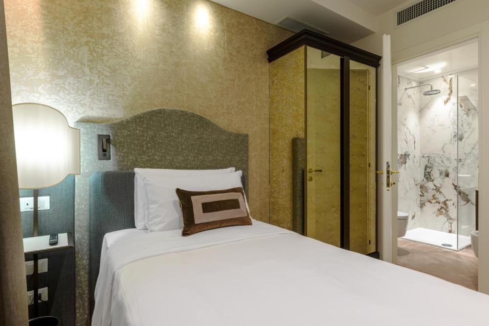 Room image 2